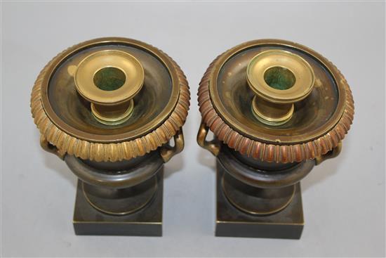 A pair of early 20th century French bronze cassolettes, 8in.